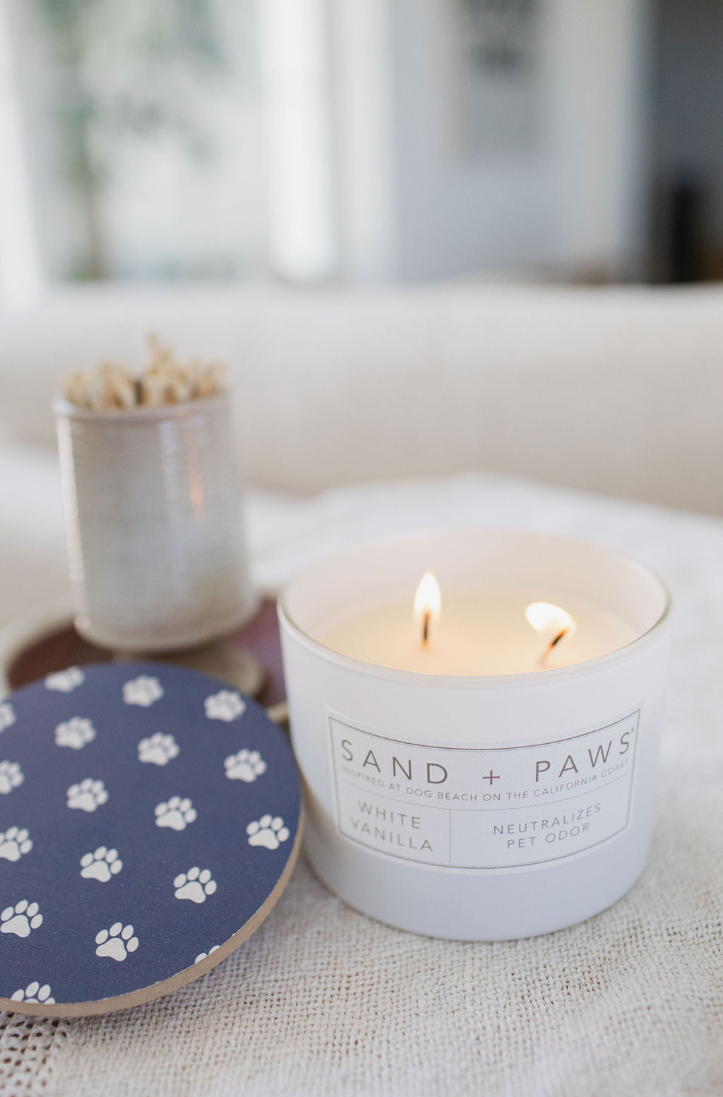 Sand + Paws White Vanilla 12 oz scented candle